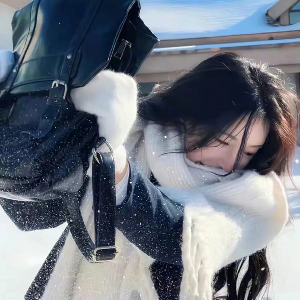 靓妹有难